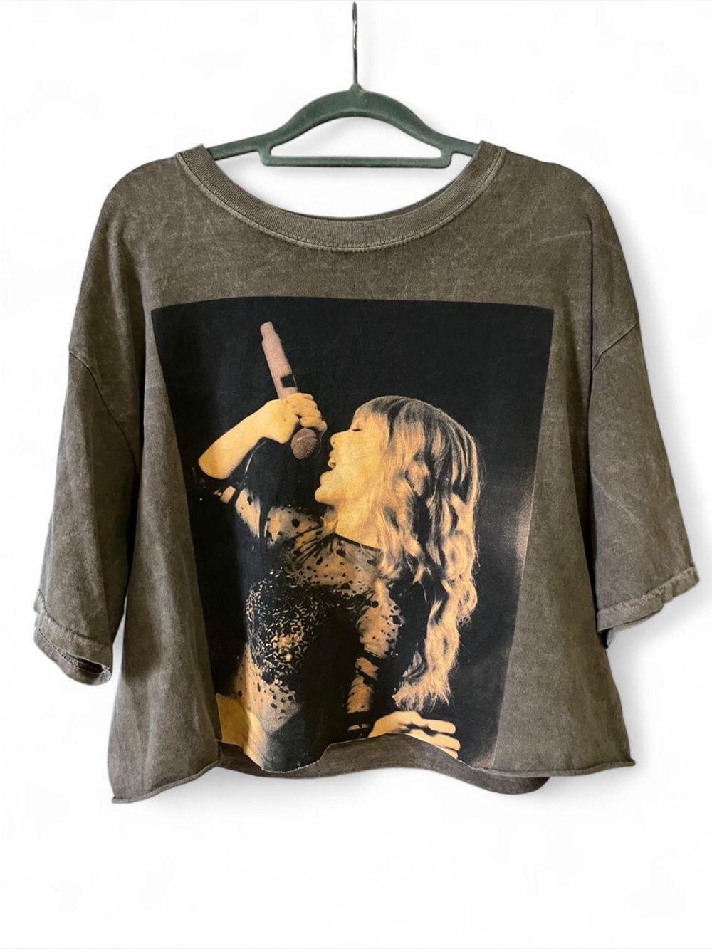 Taylor Swift Crewneck 100% Cotton Sweater in Olive Green with Faded Red Print L